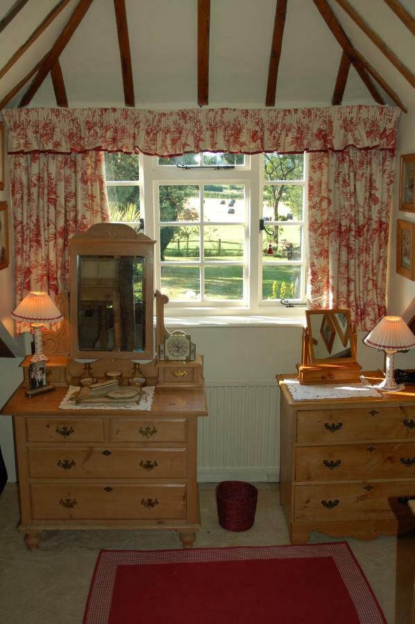 Clayton Wickham Farmhouse Hurstpierpoint ภายนอก รูปภาพ